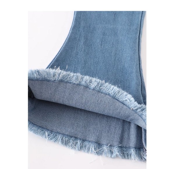 Janis Bells - Picture 4 of 6